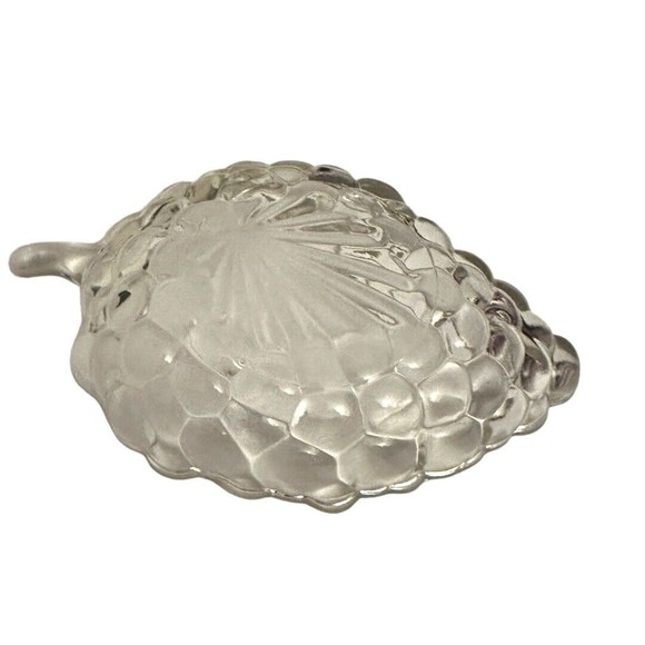 Vintage Clear Glass Grape Cluster Leaf Shaped Candy Nut Dish - Picture 3 of 7